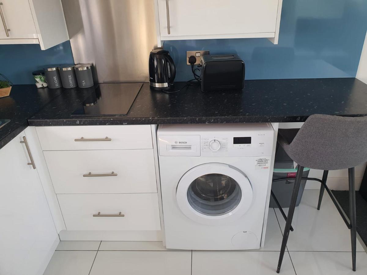 New Self Contained Flat,In Hayes, Free Parking Hotel Northolt  Buitenkant foto