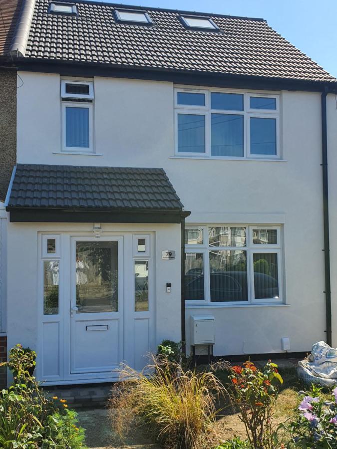 New Self Contained Flat,In Hayes, Free Parking Hotel Northolt  Buitenkant foto